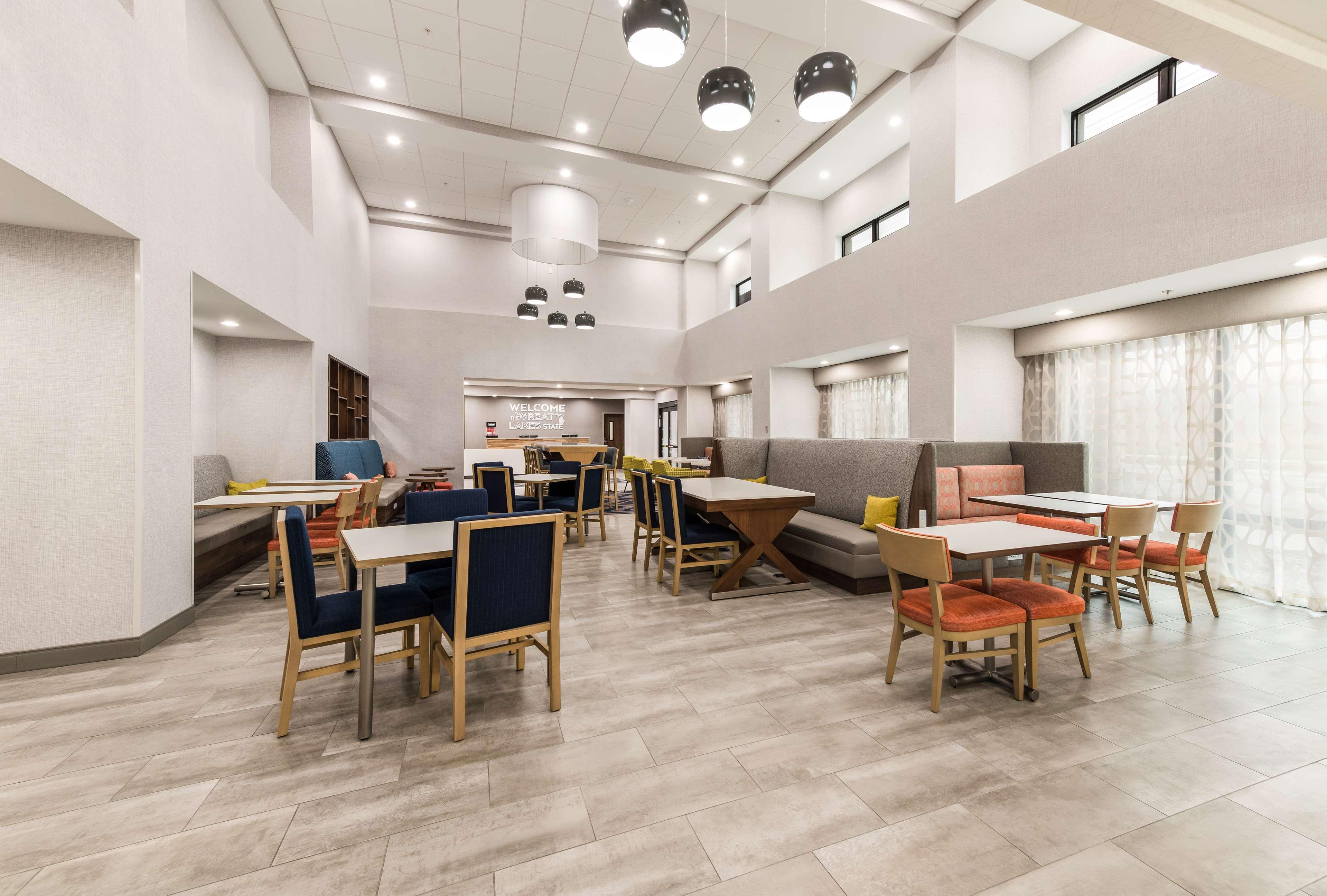 Hampton Inn & Suites Benton Harbor, Mi エクステリア 写真