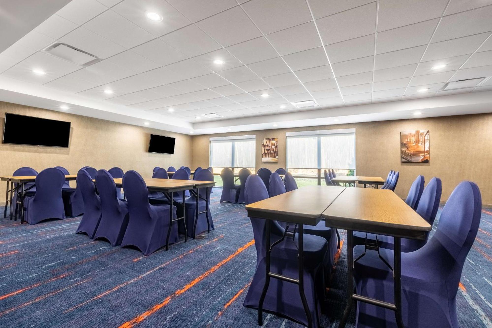 Hampton Inn & Suites Benton Harbor, Mi エクステリア 写真